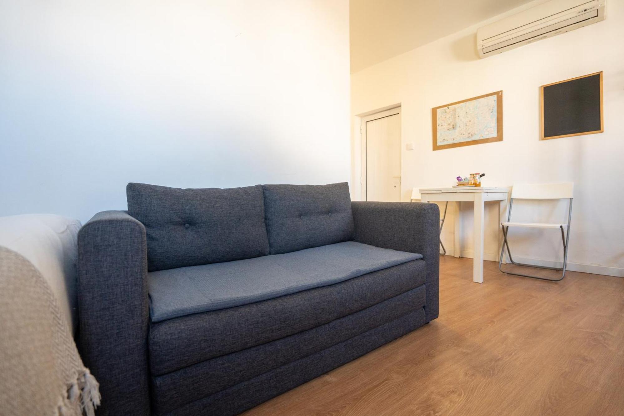 Apartment Mouraria, Center, Tram & Metro
